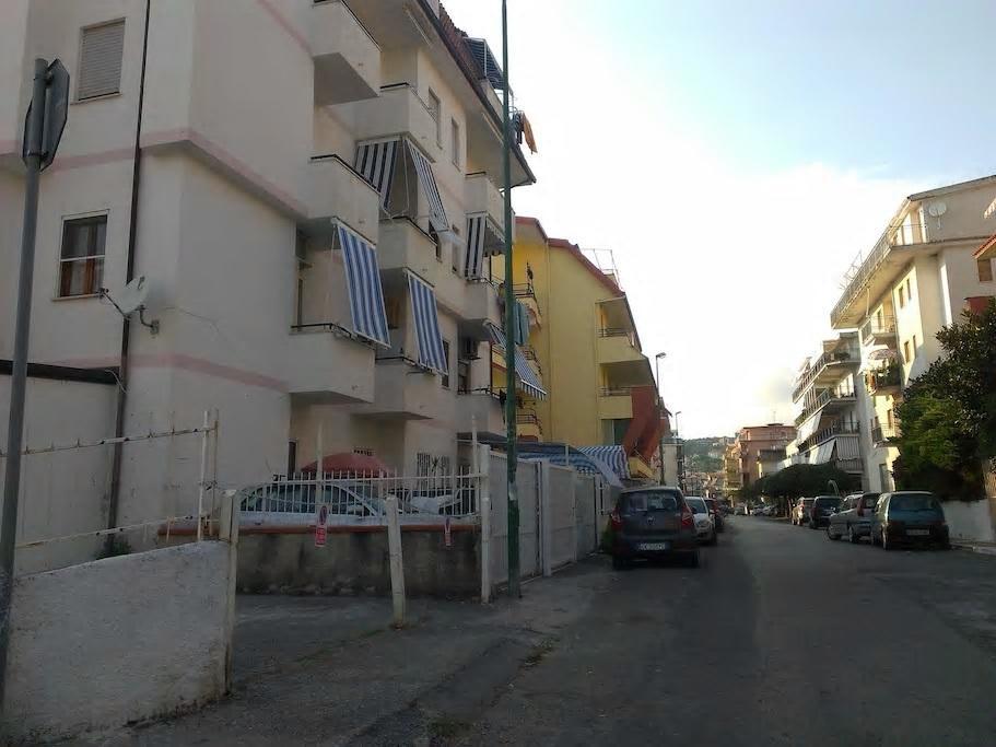 Trilocale A 800 Metri Dal Mare Apartment สกาเลอา ภายนอก รูปภาพ